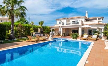 Villa de luxe avec piscine chauffée au Clube Albufeira