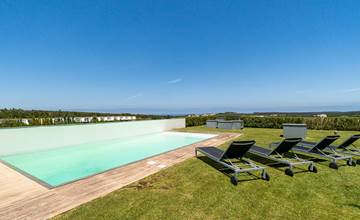 Moradia T4 com piscina privada e vista mar no golf Resort, Óbidos