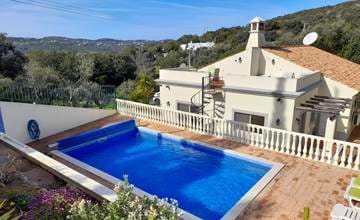 Amazing Groundfloor Villa with 4 Bedrooms and Pool