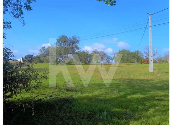 Rustic land with 20.0502m2 located in Alpouvar, Albufeira.