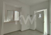 Apartamento rés do chão completamente remodelado localizado em plena baixa da cidade de Olhão