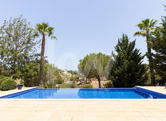 Stunning 3 bedroom Villa with views on a popular Golf Course