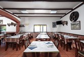 Restaurante + Apartamento T2 + Terreno com ribeira para venda - Oportunidade de Negócio entre Portimão e Monchique