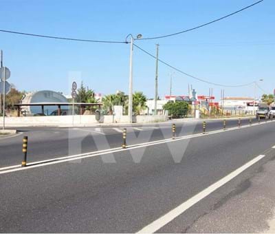 Land for sale, in Guia, in front of the EN 125, for commerce  and / or construction, Albufeira, Algarve. - Albufeira Albufeira