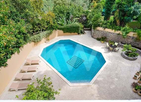 Moradia T4+1 com piscina, jardim e garagem - Caldas de Monchique