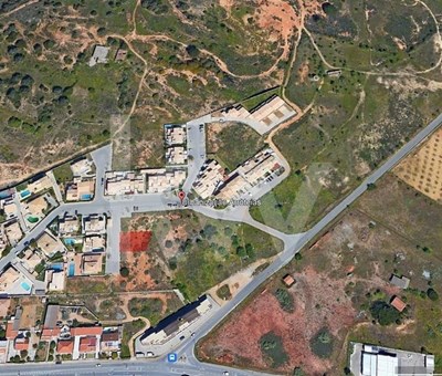 Lote para construção de moradia unifamiliar em Pêra - Silves 