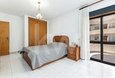 T2 in Vilamoura with good areas in condominium with garden and pool.