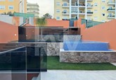 Moradia T3 com piscina e jardim no Barranco do Rodrigo em Portimão, para viver com todo o conforto que precisa.