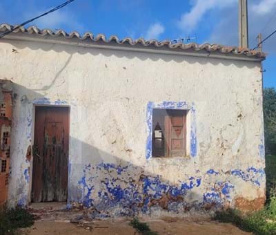 Moradia térrea com terreno em Calvos - São Bartolomeu de Messines - Silves Calvos