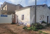 Single storey house with land in Calvos - São Bartolomeu de Messines