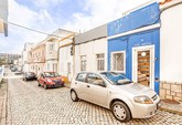 Excellent 3 bedroom house, Center of Portimão next to the University