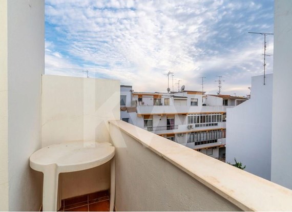 3 bedroom apartment with balcony in Vila Real de Santo António