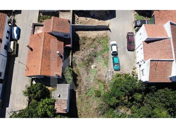 Urban plot with APPROVED PROJECT for 3 bedroom house with garage in Monchique