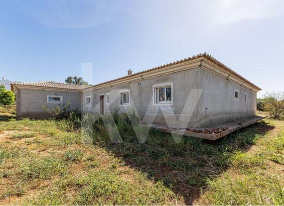 T3 villa located 2.5 km from Algoz, Algarve