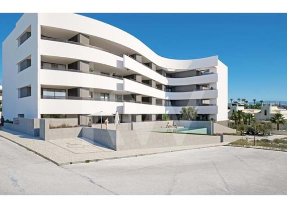Apartamento T2 em Porto de Mós, Lagos, num condomínio com piscina, ginásio, Jacuzzi e garagem.