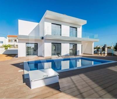 3 bedroom villa with pool located in Pêra. Under construction - Silves 
