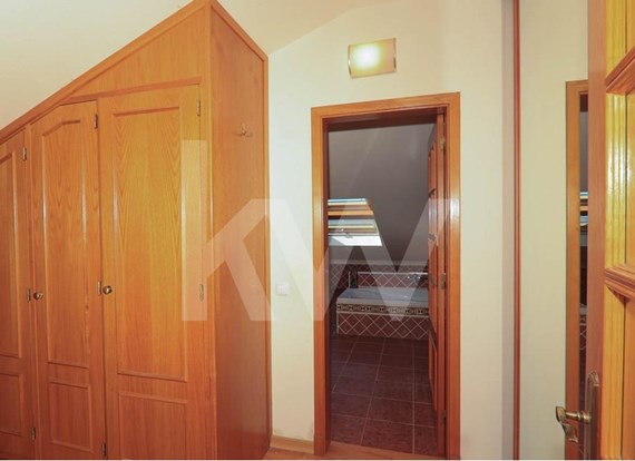 Detached 3 bedroom house in land of 19 090m2