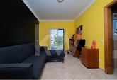 T3 single-family triplex house with three bathrooms, balconies and parking in Olhão