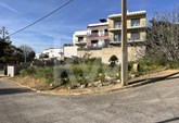 Plot of land with 128 m2 for construction of a semi-detached house located in Parchal, Lagoa, Algarve