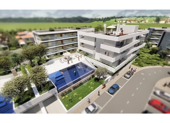 T2 in a condominium with garden, pool and gym in Portimão
