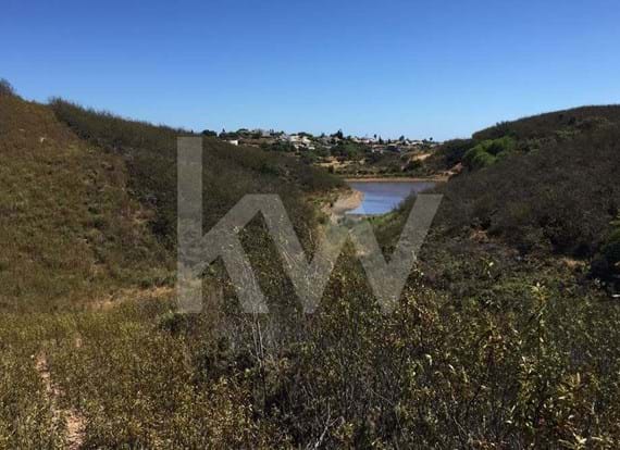 Land for sale with building project for 100 accommodation units in Portimão, Algarve
