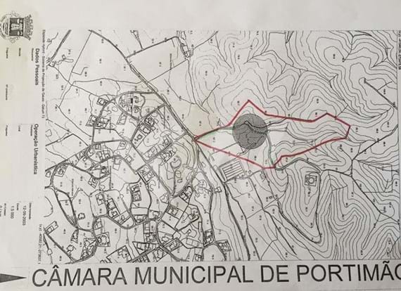 Terreno com projeto de construção para 100 unidades de alojamento em Portimão, Algarve