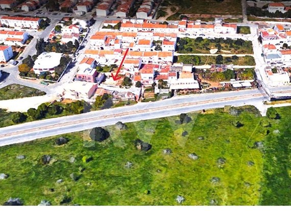 Terreno Urbano com Projeto Aprovado para Construção