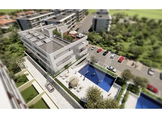 T3 em condomínio com jardim, piscina e ginásio em Portimão.