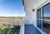 4 bedroom villa with 2 suites, 5 bathrooms, garage and terrace with river and mountain views, in Ladeira do Vau