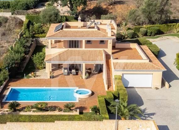 Porto de Mós Villa in Lagos - Swimming pool and Large Garden 500m2 from the Beach