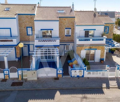 3 bedroom townhouse with swimming pool and terrace located in Manta Rota, Vila Nova de Cacela. - Vila Real de Santo António Manta rota