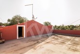 Detached T4 Villa with 1.52 Hectares of land