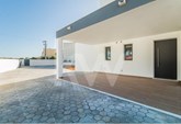 3 bedroom villa with pool located in Pêra. Under construction