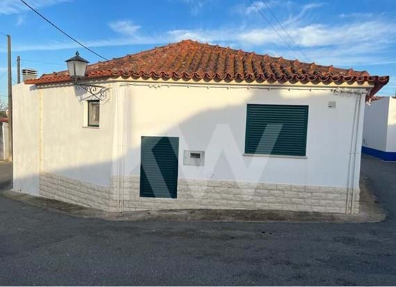 Renovated House| Aivados| Castro Verde