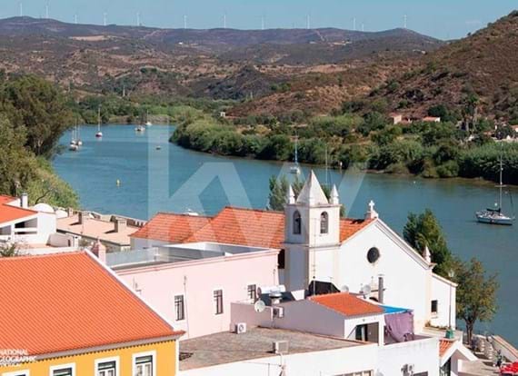 Land with 880 m2, with feasibility of construction, located in Cercado, Alcoutim, Faro, Algarve