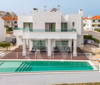 Moradia T4 | Arquitectura moderna | Acabamentos Premium| Piscina| a 700 metros da Praia |Altura, Algarve - Castro Marim Altura