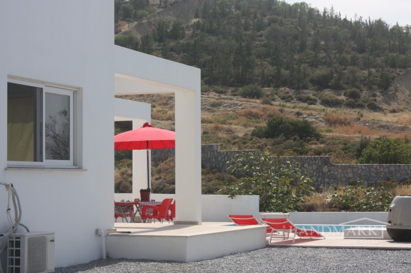 Villa in Kyrenia