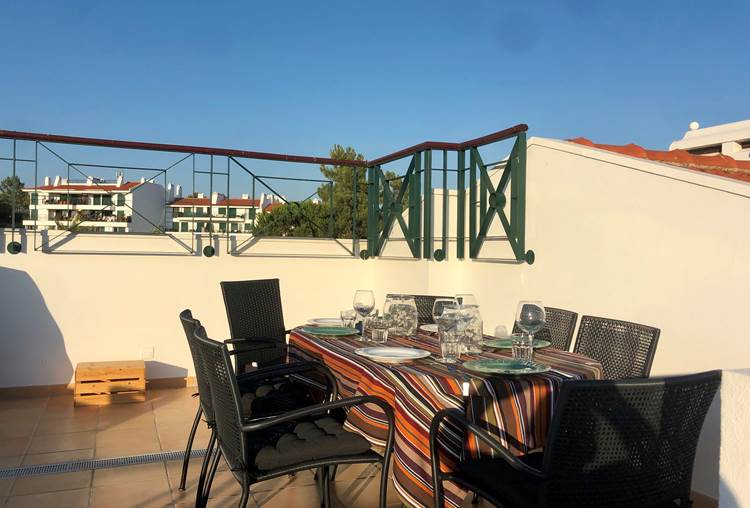 2 Bedroom apartment with roof terrace