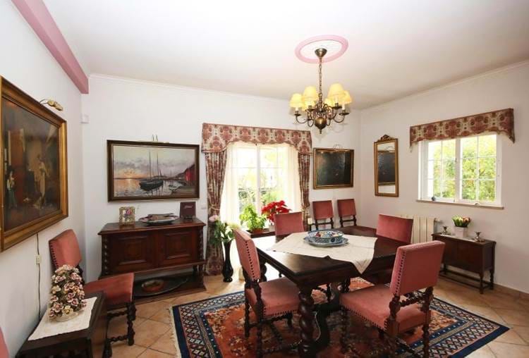 Attractive and well maintained,  traditional style villa with many original features