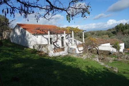 A detached property privately situated in a sought-after location in the Natural Park of São Mamede