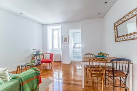 Sunny 2 bedroom apartment in Penha de França