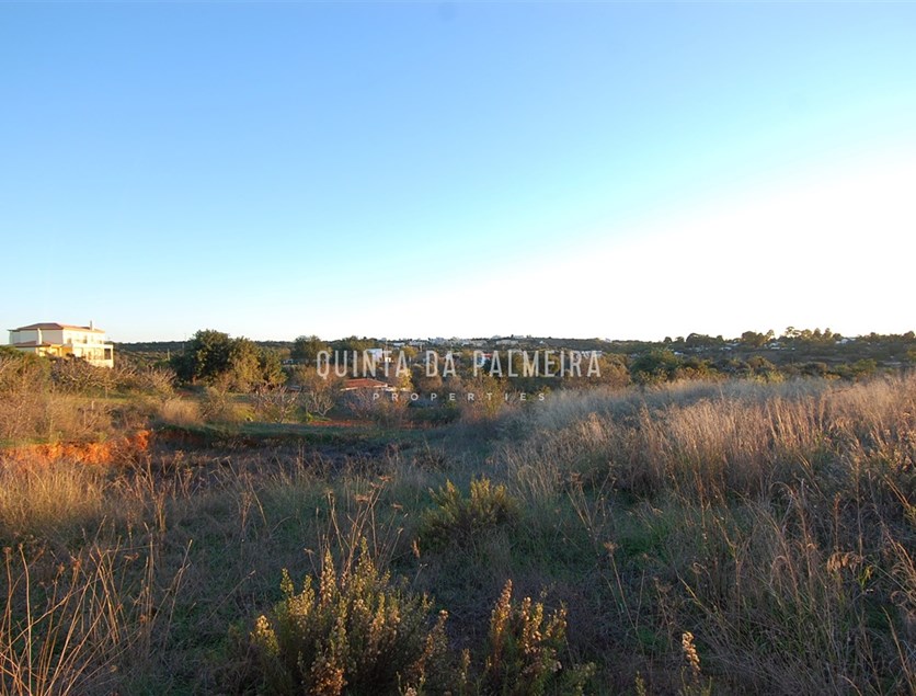  Building plot (4.690 m²) - Investment opportunity 