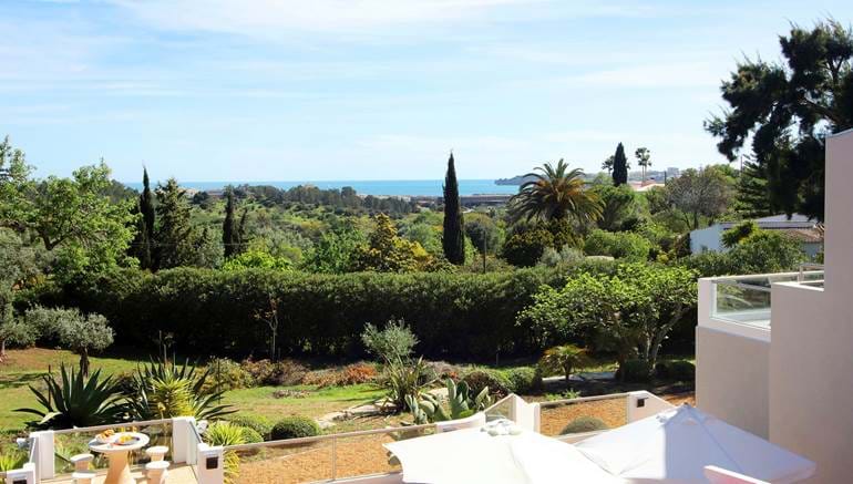 Superb 4 Bedroom Villa Located on a Hillside Close from the Beach with Amazing Sea Views 