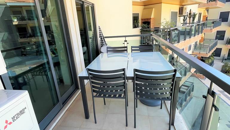 4 Bedroom Apartment  Close to all Amenities and Beaches 