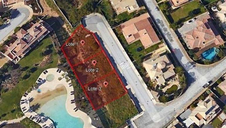 Building Plot Ideally Located Set Just a few Minutes Walk to the Beach