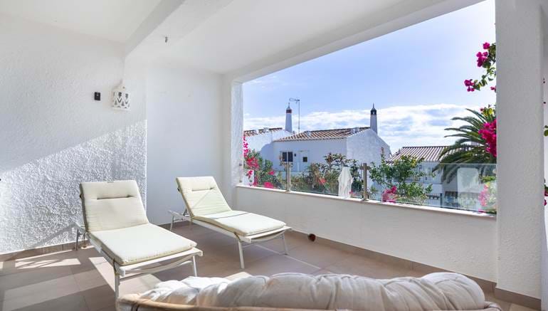 Fully Renovated Townhouse with Incredible Sea Views in Praia da Luz