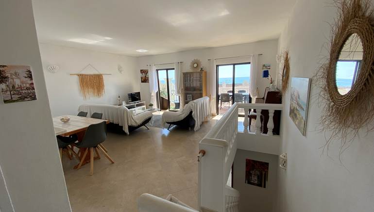 3 Bedroom Duplex Apartment with Magnificent Ocean Views