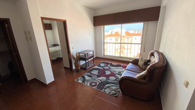 Spacieux Appartement d'une Chambre avec une vue Incroyable sur la plage de Meia Praia et sur la Ville