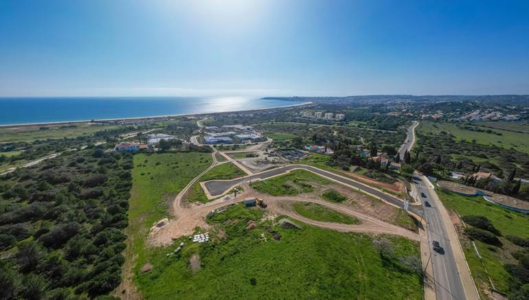 Stunning Sea View Building Plot Located at Meia Praia