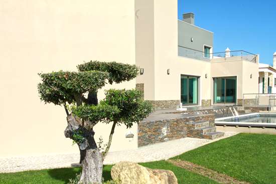 Villa contemporaine avec 4 ou 5 chambres, piscine chauffée et belles vues près de Moncarapacho